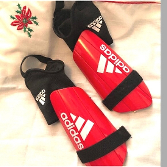 Adidas Red & Black Soccer Shin Guards (YM) - Picture 3 of 8